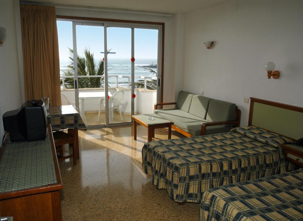 Apartamentos Luz Playa Las Palmas de Gran Canaria Room photo